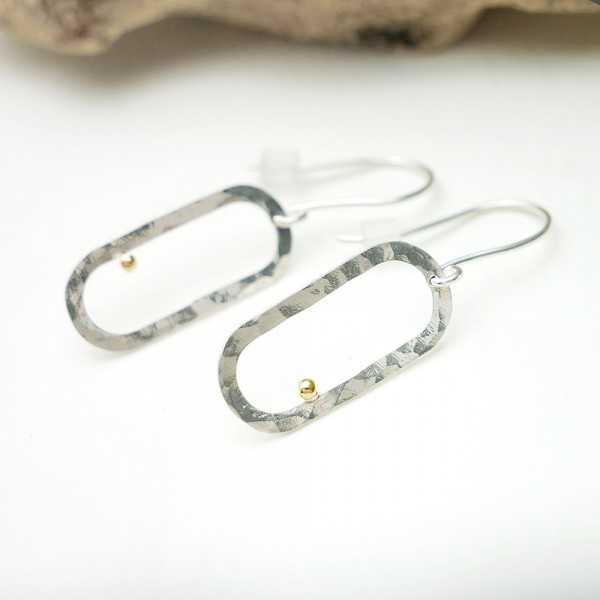 Minimalist oval recycled 925 silver and 24 carat gold rain pearl dangle earrings