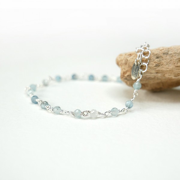 Aquamarin-Rosenkranz-Armband mit 3 mm großen facettierten Perlen und 925er Silber, minimalistisch und verstellbar