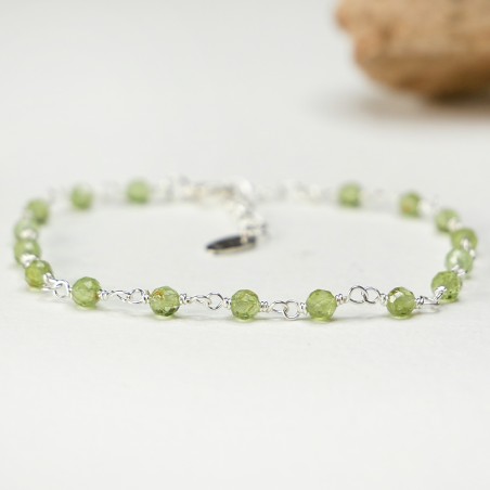 Peridot-Rosenkranz-Armband mit 3 mm großen facettierten Perlen und 925er Silber, minimalistisch und verstellbar