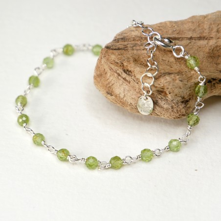 Peridot-Rosenkranz-Armband mit 3 mm großen facettierten Perlen und 925er Silber, minimalistisch und verstellbar