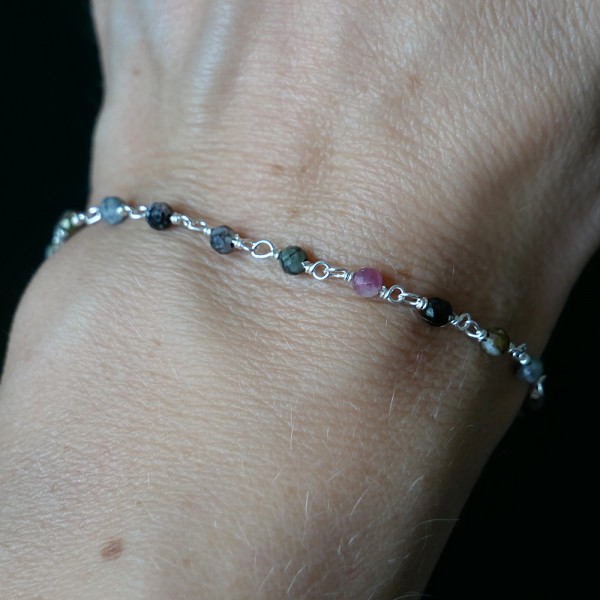 Turmalin-Rosenkranz-Armband mit 3 mm großen facettierten Perlen und 925er Silber, minimalistisch und verstellbar