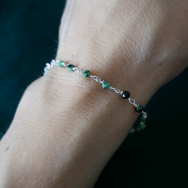 Zoisit-Rosenkranz-Armband mit 3 mm großen facettierten Perlen und 925er Silber, minimalistisch und verstellbar