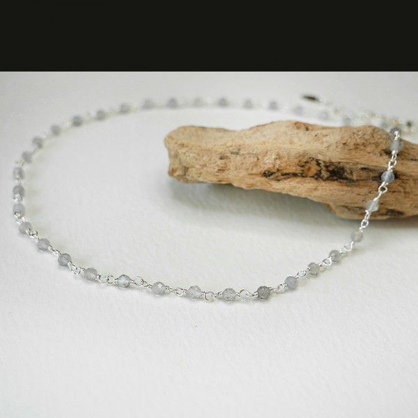 Rosenkranzkette mit 3 mm facettierten Labradoritperlen und 925er Silber