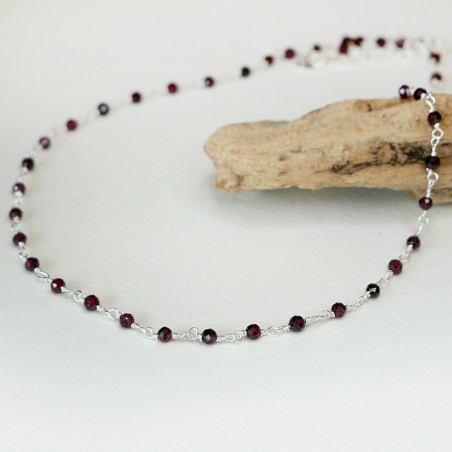 Rosenkranzkette mit 3 mm facettierten Rhodolithperlen und 925er Silber