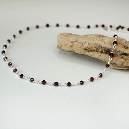 Rosenkranzkette mit 3 mm facettierten Rhodolithperlen und 925er Silber