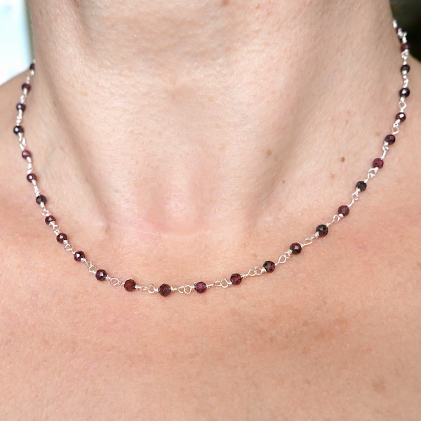 Rosenkranzkette mit 3 mm facettierten Rhodolithperlen und 925er Silber