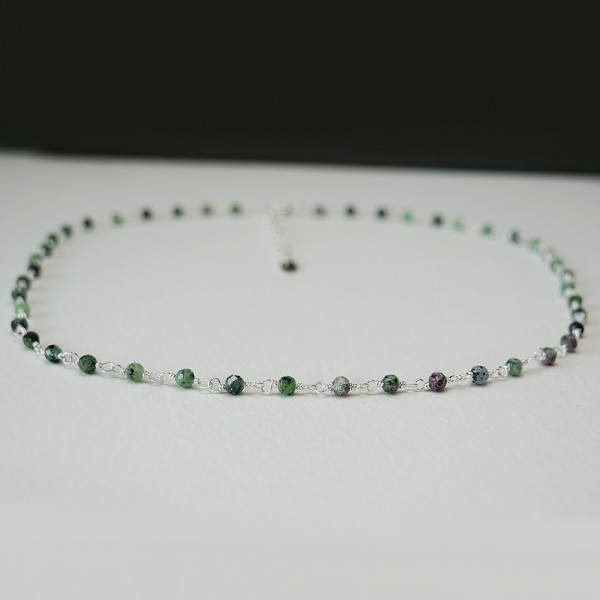 Rosenkranzkette mit 3 mm facettierten Zoisitperlen und 925er Silber