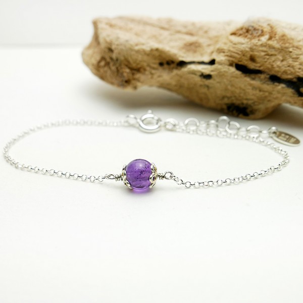 Verstellbares und minimalistisches Armband aus echtem Amethyst aus massivem 925er Silber