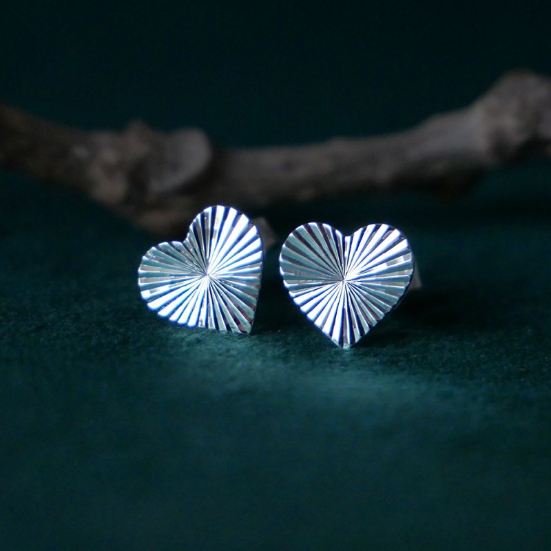 Grande boucles d'oreilles puces cœurs scintillant en argent 925 strié recyclé fines pour femme