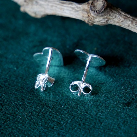 Große Herzohrstecker aus recyceltem Sterlingsilber
