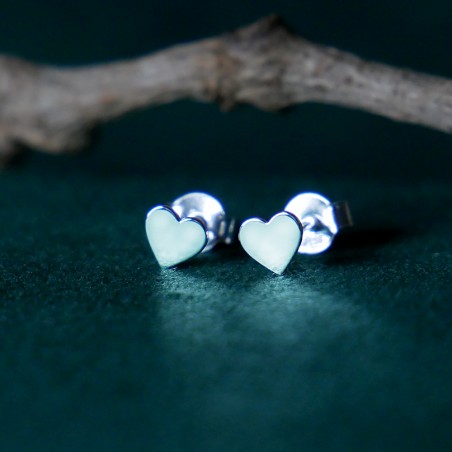 Petites boucles d'oreilles puces cœurs minimaliste en argent 925 recyclé