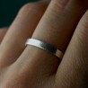 Stapelbarer Sandgestrahlt Ring aus recyceltem 925er Silber für Dame...