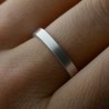 Bague 3 mm brossée en argent 925 recyclé pour femme et pour homme