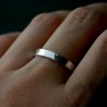 Bague 3 mm martelée en argent 925 recyclé pour femme et pour homme