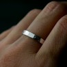 Bague 3 mm martelée en argent 925 recyclé pour femme et pour homme