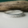 3 mm schmaler Ring mit geknitterter Struktur aus recyceltem 925er Sterlingsilber für Damen und Herren