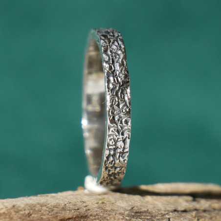 3 mm schmaler Ring aus recyceltem 925er Sterlingsilber mit Vintage-Patina für Damen und Herren.