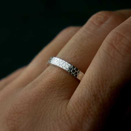 Bague 3 mm Ecailles en argent 925 recyclé pour femme et pour homme