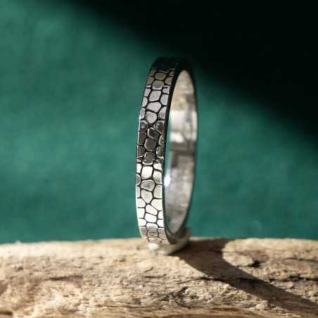 Bague 3 mm Ecailles patinées en argent 925 recyclé pour femme et pour homme