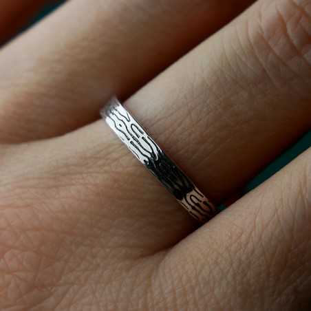 Bague 3 mm motif Bois patiné en argent 925 recyclé pour femme et pour homme