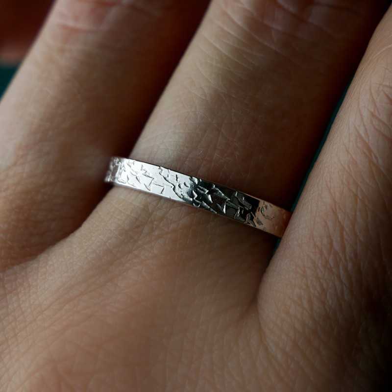 Bague 3 mm motif Givré en argent 925 recyclé pour femme et pour homme