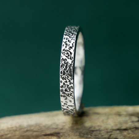 3 mm schmaler Ring mit mattierter Patina aus recyceltem 925er Sterlingsilber für Damen und Herren