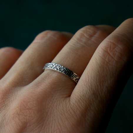 3 mm schmaler Ring mit mattierter Patina aus recyceltem 925er Sterlingsilber für Damen und Herren