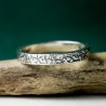 Bague 3 mm Lichen patiné en argent 925 recyclé pour femme et pour homme