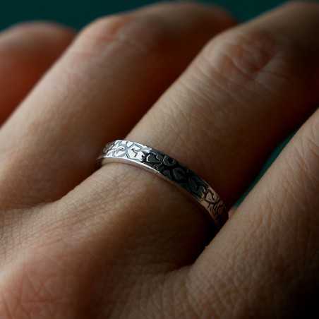 Bague 3 mm Lichen patiné en argent 925 recyclé pour femme et pour homme