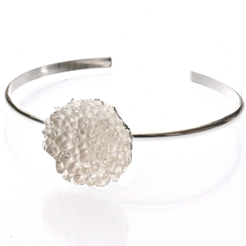 Sternenstaub Steifes Armband aus Sterling Silber Sternstaub 87,00 € Sternenstaub Steifes Armband aus Sterling Silber Sternstaub 87,00 €