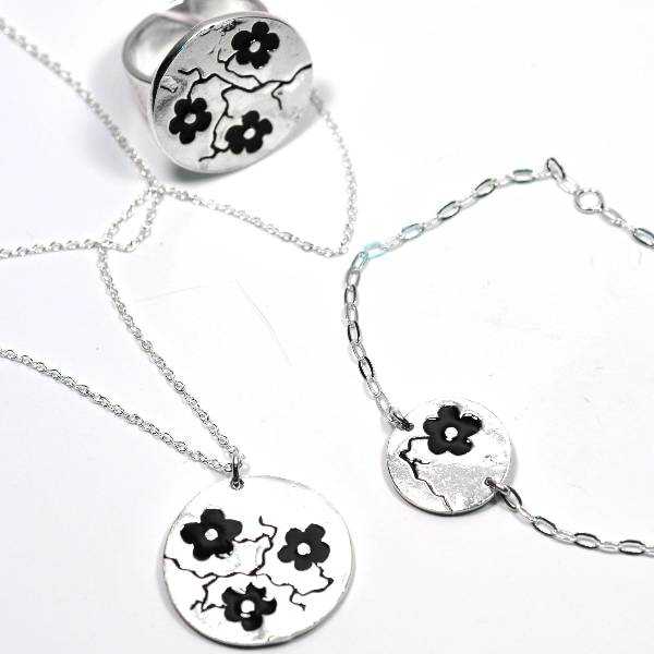 Bijoux pour femme argent 925 fleurs noires fabriqué en France Desiree Schmidt Paris Fleurs de Cerisier