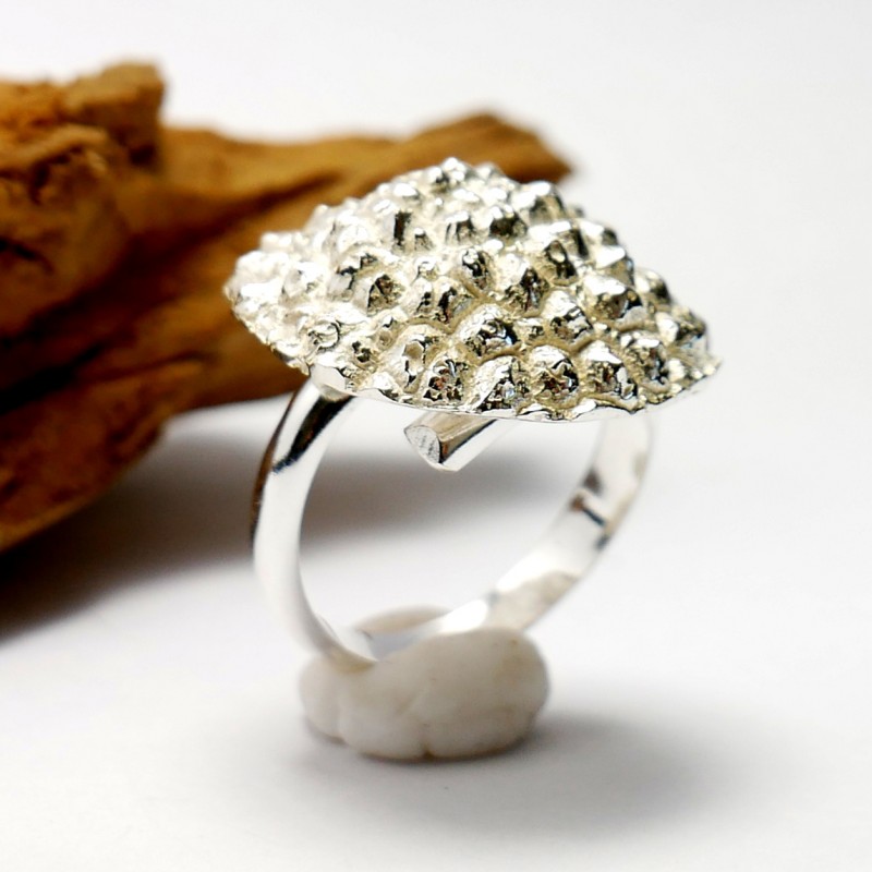 Litchi sterling silver adjustable ring