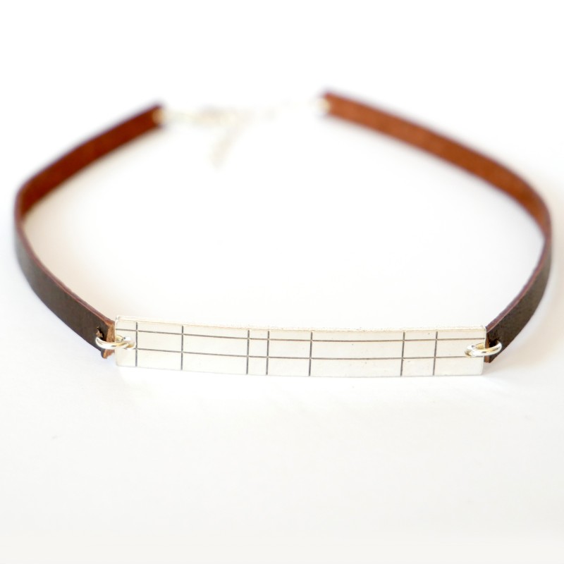 Bracelet Kilt en argent massif 925/1000 et cuir marron Pour homme 45,00 € Bracelet Kilt en argent massif 925/1000 et cuir marron Pour homme 45,00 €