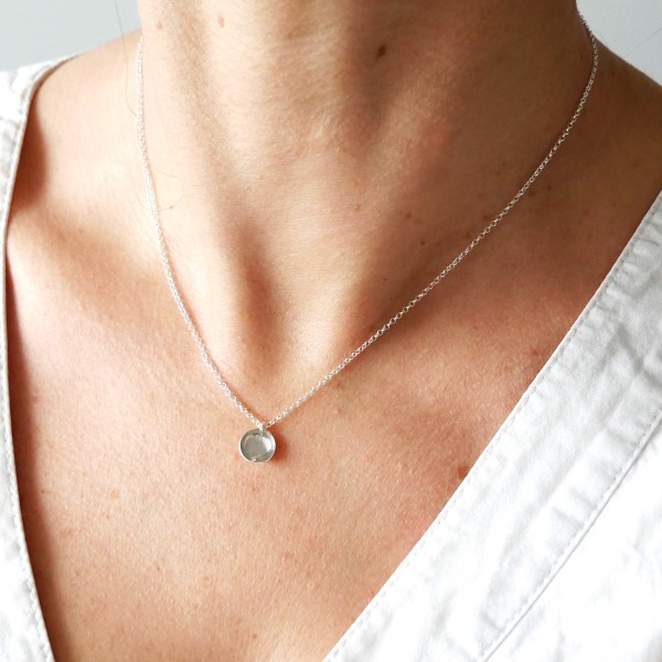 Petit collier minimaliste en argent massif 925/1000 Desiree Schmidt Paris MIN 27,00 €