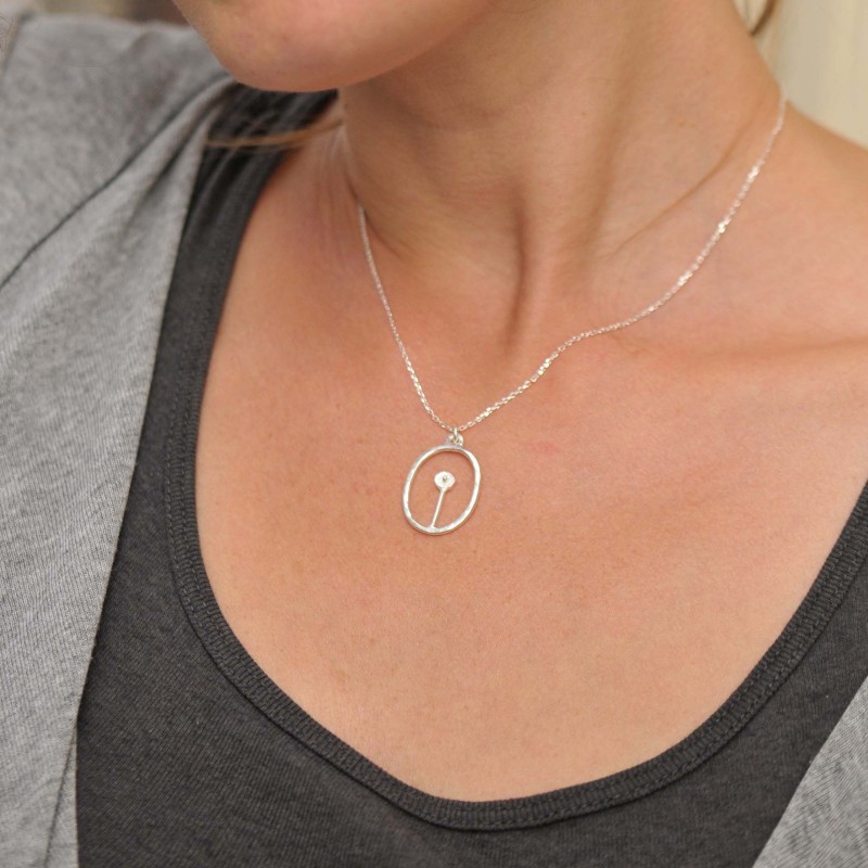 Winter Garden small reversible necklace. Sterling silver. Desiree Schmidt Paris Winter Garden 57,00 € Winter Garden small reversible necklace. Sterling silver. Desiree Schmidt Paris Winter Garden 57,00 €