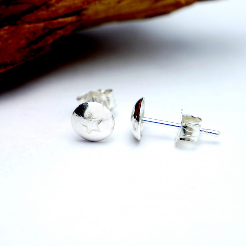 Sterling silver small minimalist star earrings MIN 25,00 € Sterling silver small minimalist star earrings MIN 25,00 €