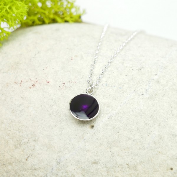 Pendentif minimaliste en argent 925 et résine violet foncé made in France