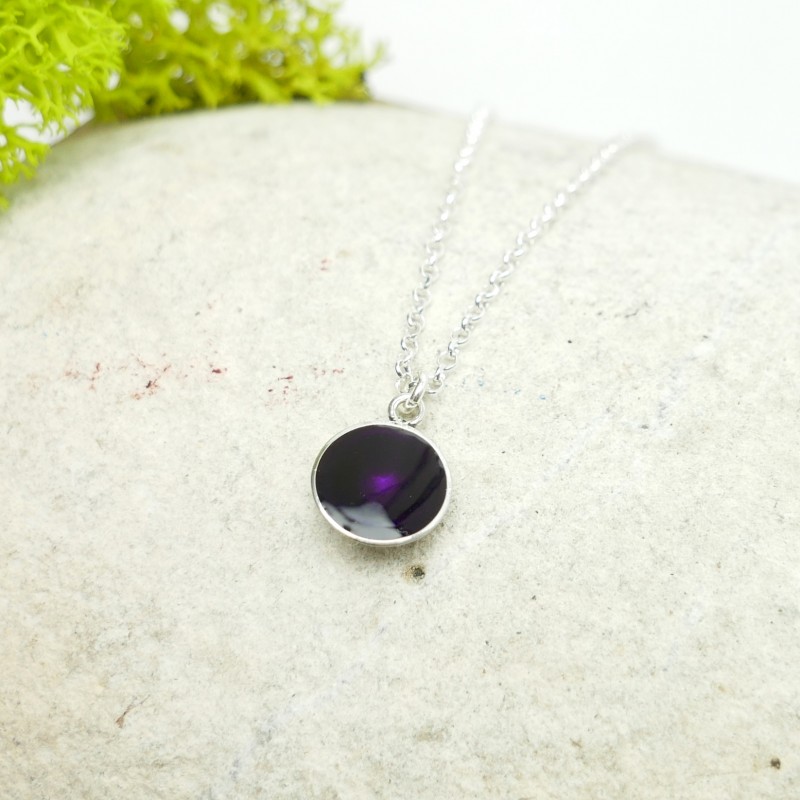 Sterling silver dark purple pendent with chain NIJI 27,00 € Sterling silver dark purple pendent with chain NIJI 27,00 €