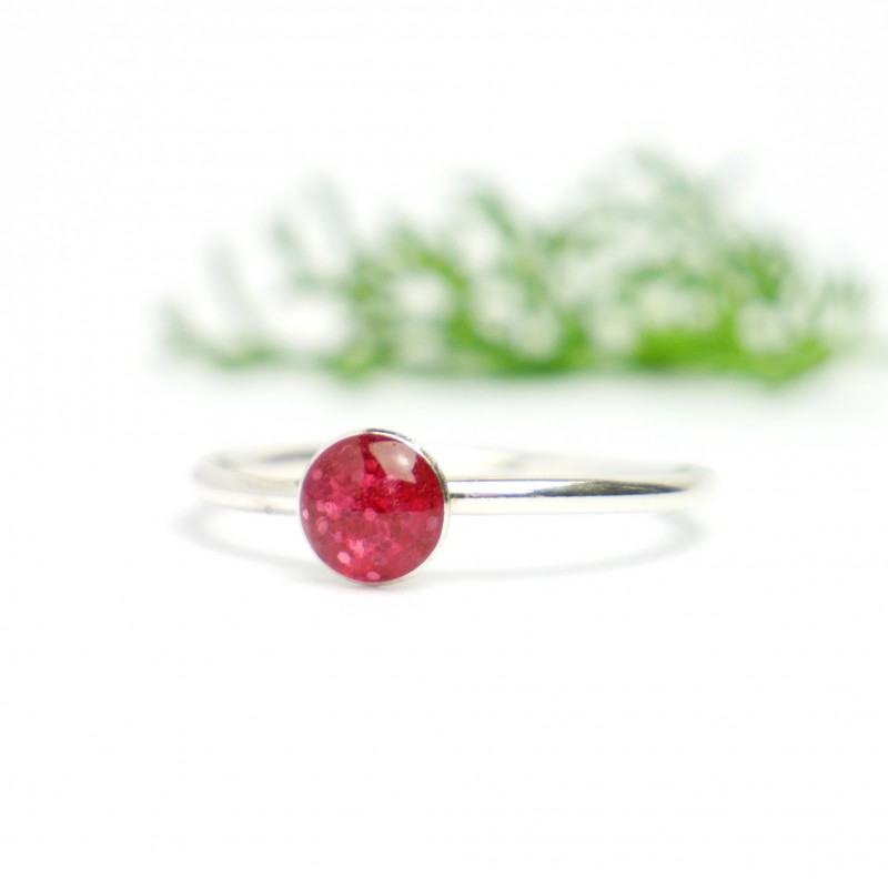Little sterling silver ring with pink sequined resin NIJI 25,00 € Little sterling silver ring with pink sequined resin NIJI 25,00 €
