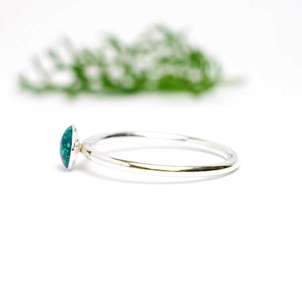 Little sterling silver ring with duck green sequined resin NIJI 25,00 €
