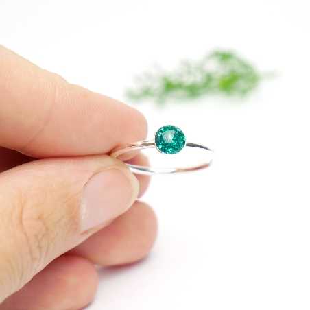 Little sterling silver ring with duck green sequined resin NIJI 25,00 €