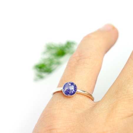 Minimalistischer kleiner Sterling Silber Ring Mit Pailletten besetztes violettes Harz NIJI 25,00 €