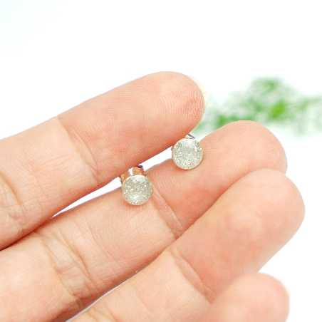 Minimalistische kleine Sterling Silber Ohrringe mit Pailleten besetztes silber Harz NIJI 25,00 €