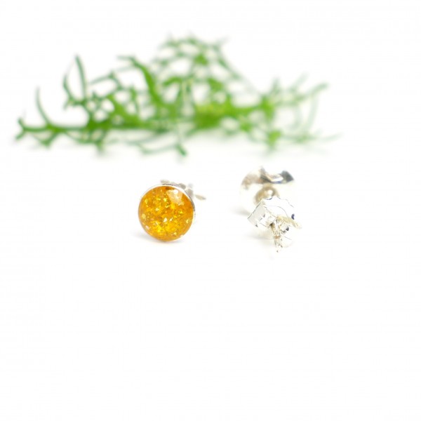 Boucles d'oreilles créateur français puces en argent 925 et résine jaune ambre pailleté