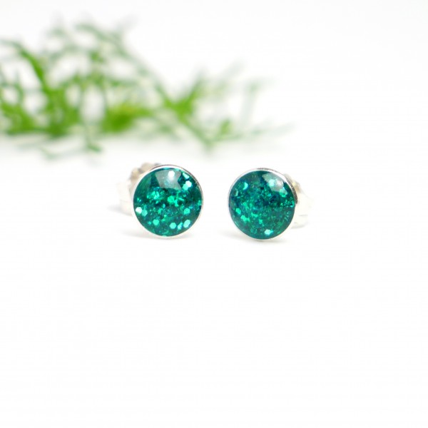 Sterling silver minimalist earrings with sequined duck green resin NIJI 25,00 €