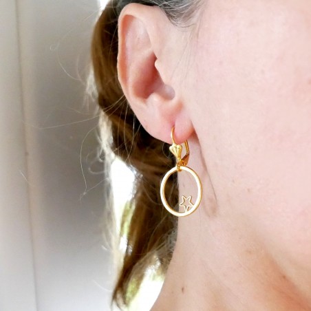 Nova star earrings. Fine golded bronze. Nova 55,00 €