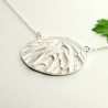 Médaillon oval sur chaine ajustable organique en argent 925/1000 Desiree Schmidt Paris Herbier 87,00&nbsp;€