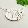 Médaillon oval sur chaine ajustable organique en argent 925/1000 Desiree Schmidt Paris Herbier 87,00&nbsp;€
