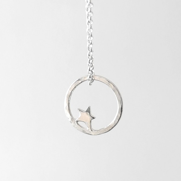 Collier étoile fabriqué en France Nova en argent 925/1000 chaine ajustable