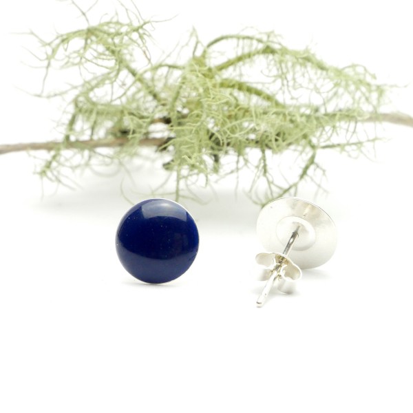 Sterling silver minimalist earrings with dark blue resin NIJI 30,00 €